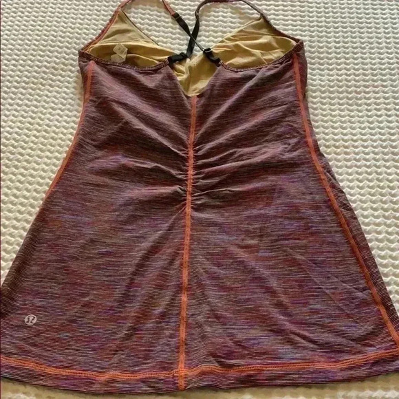 Lululemon - Picture 4 of 4